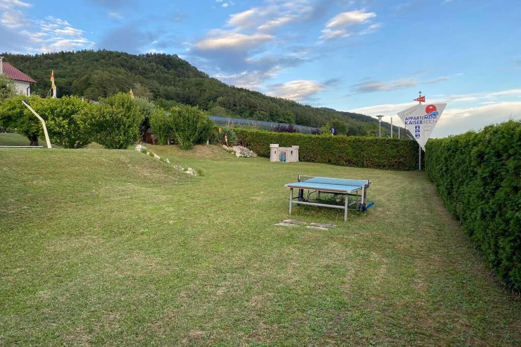 Die Seeblume - Ferienwohnung Mit Pool Und Seeblick Bodman-Ludwigshafen Esterno foto